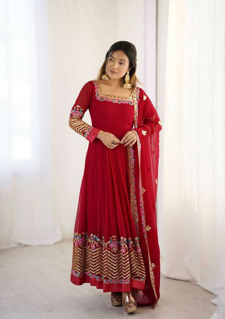 Red Embroidery Georgette Kurta Set - Indya