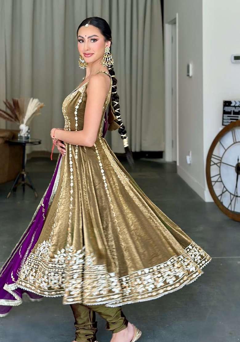 Mehendi Embroidered Satin Pakistani Suit Set - Indya