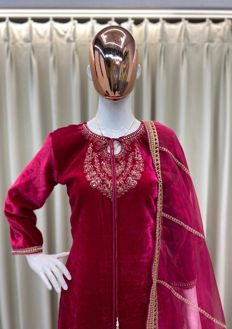 Pink Embroidery Velvet Kurta Set - Indya