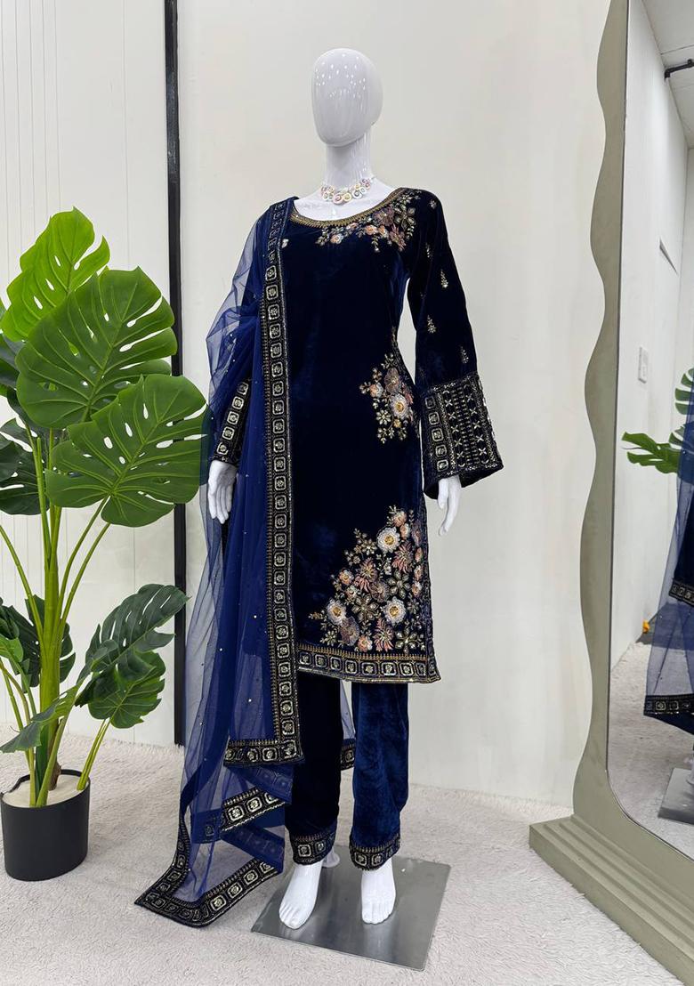 Navy Blue Embroidery Velvet Kurta Set - Indya