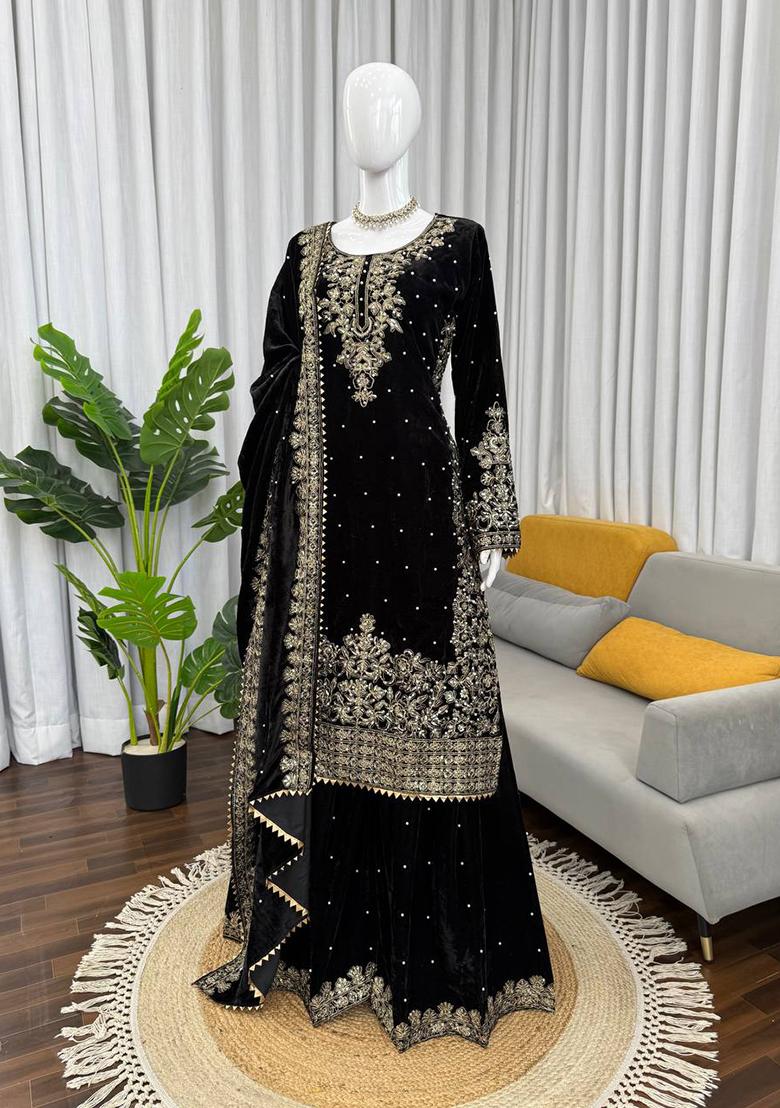 Black Cording Sequence With Peral Work Velvet Kurta Set - Indya