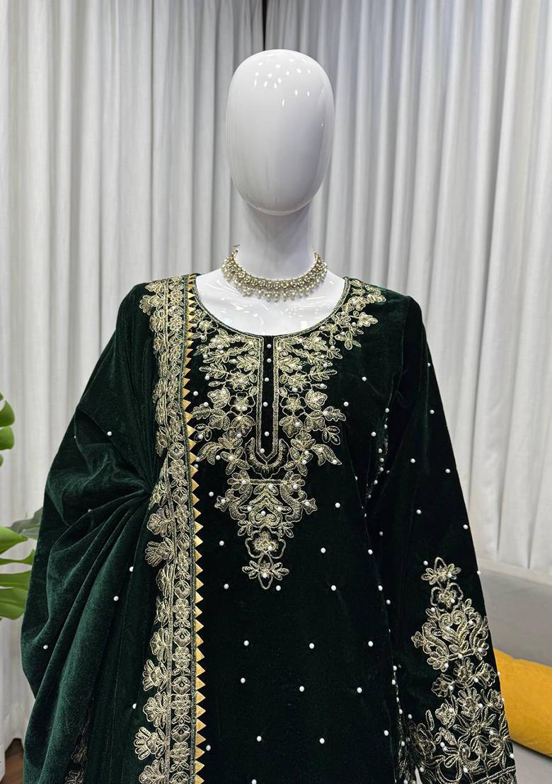 Green Cording Sequence With Peral Work Velvet Kurta Set - Indya