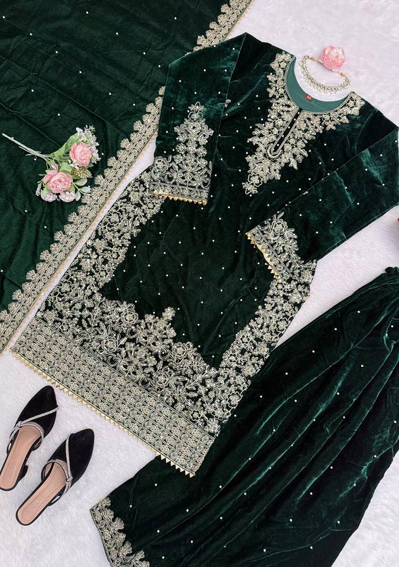 Green Cording Sequence With Peral Work Velvet Kurta Set - Indya