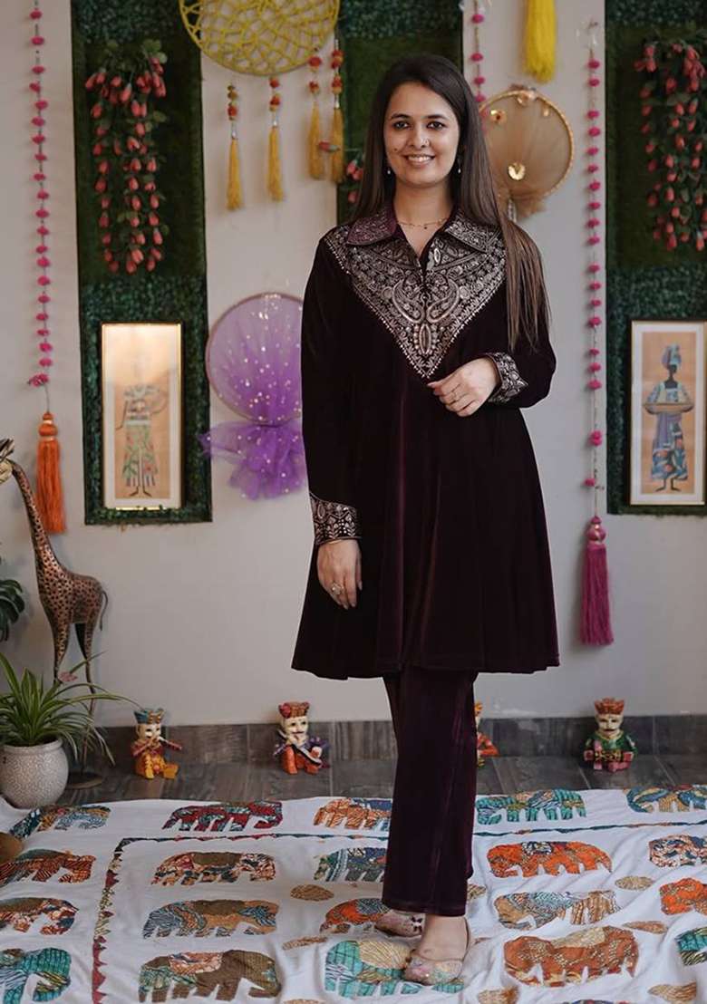 Purple Embroidered Velvet Pakistani Suit Set - Indya