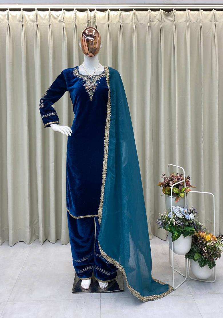 Teal Embroidery Velvet Kurta Set - Indya