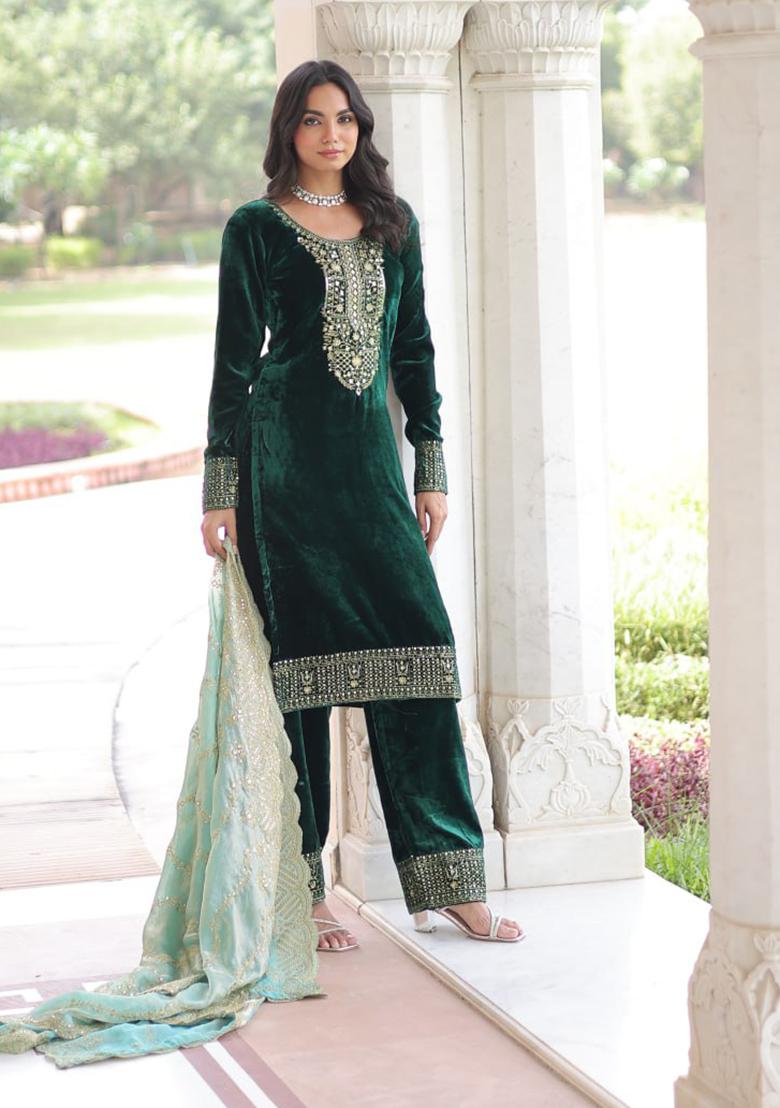 Green Rich Sequins And Zari Embroidered Work Velvet Kurta Set - Indya