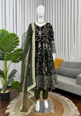 Mehendi Thread With Sequence Work Velvet Kurta Set