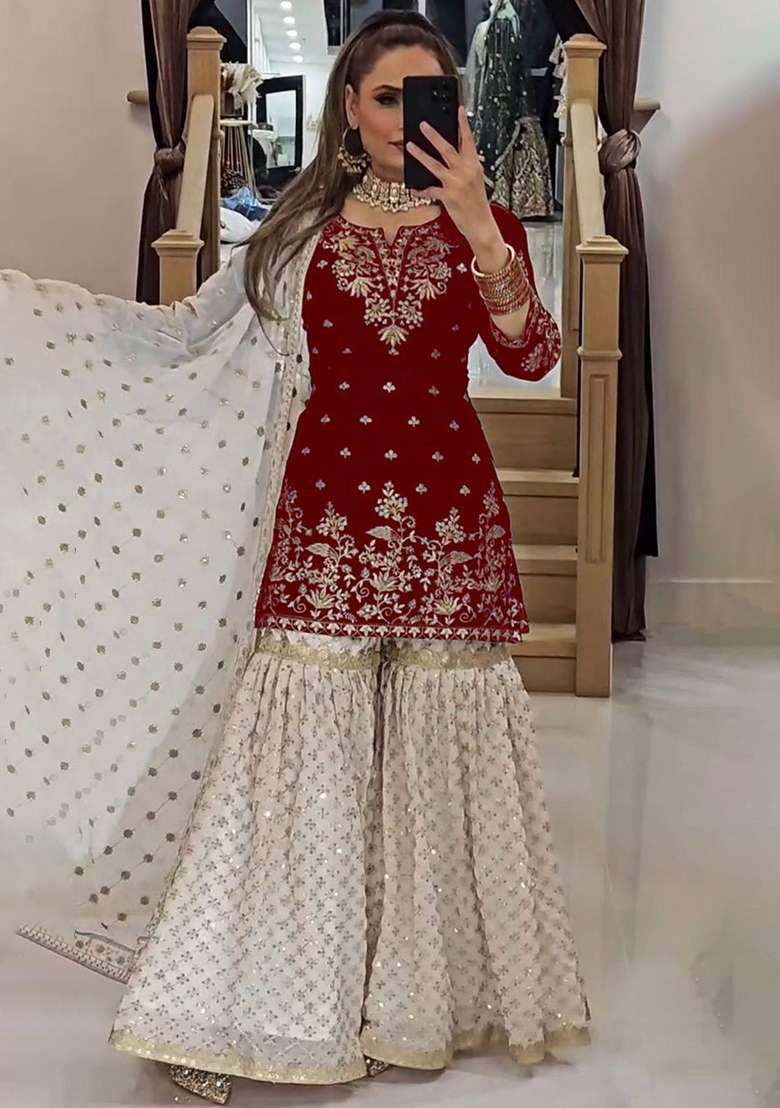 Maroon Embroidery Georgette Kurta Set - Indya