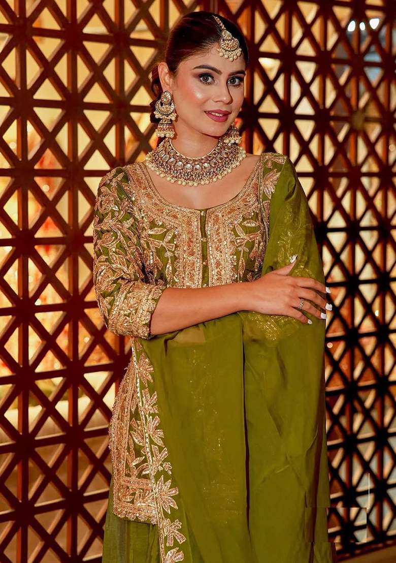 Green Embroidery Chinon Kurta Set - Indya