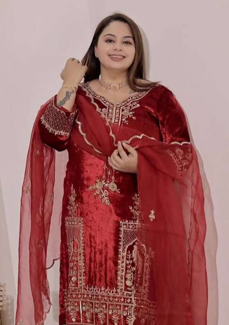 Maroon Embroidery Viscose Velvet Kurta Set - Indya