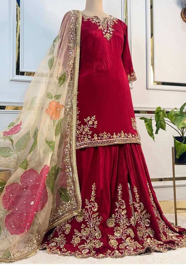 Red Embroidery Chinon Kurta Set - Indya