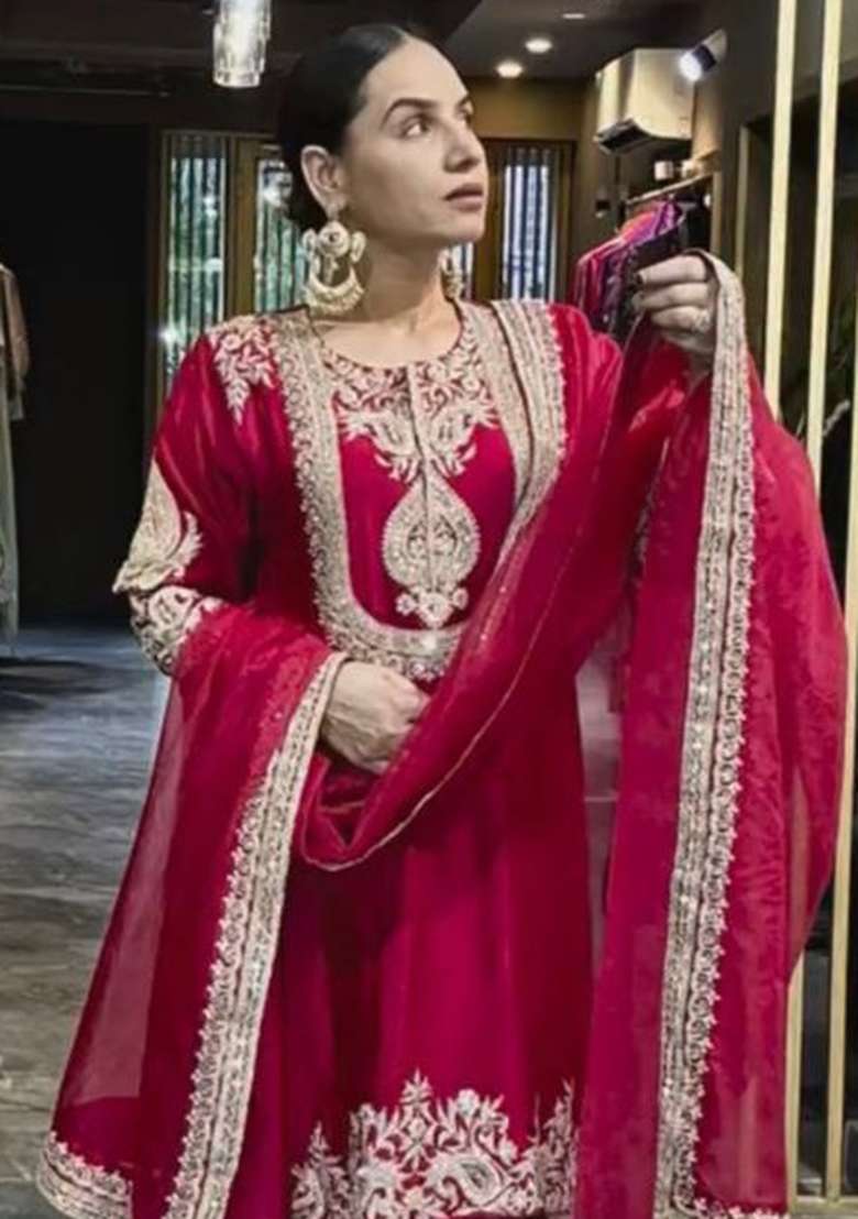 Red Embroidery Chinon Kurta Set - Indya