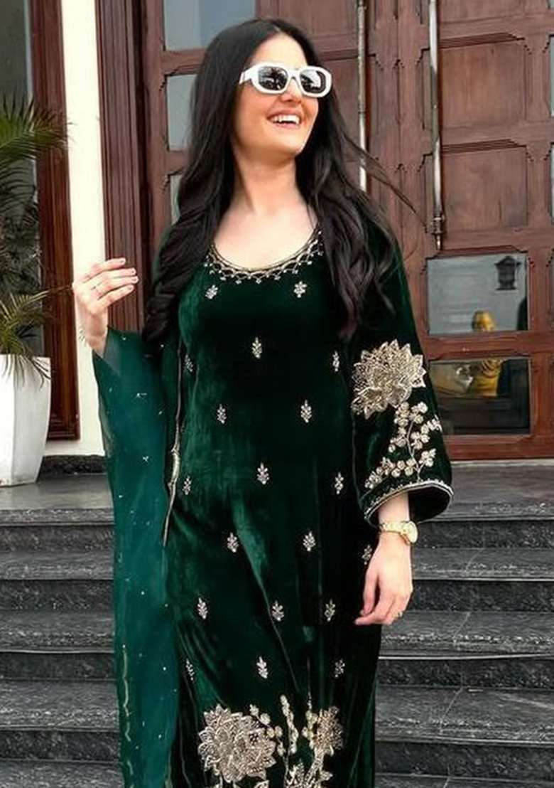 Dark Green Embroidery Viscose Velvet Kurta Set - Indya