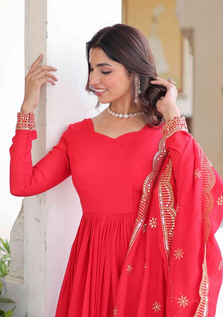 Red Sequnce Emroidery Work Silk Kurta Set - Indya