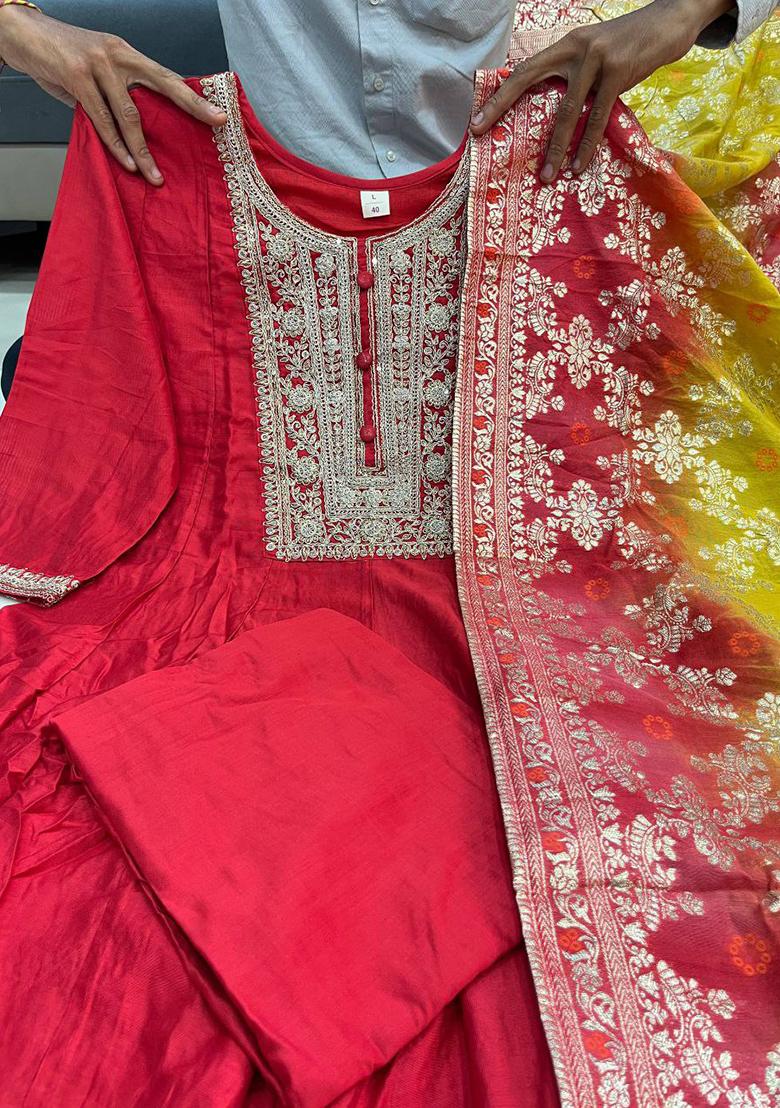 Red Embroidery Chanderi Kurti Set - Indya