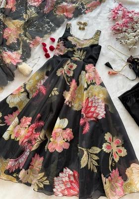 Black Embroidery Silk Kurti Set