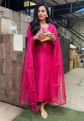 Rani Pink Embroidery Viscose Chanderi Kurti Set