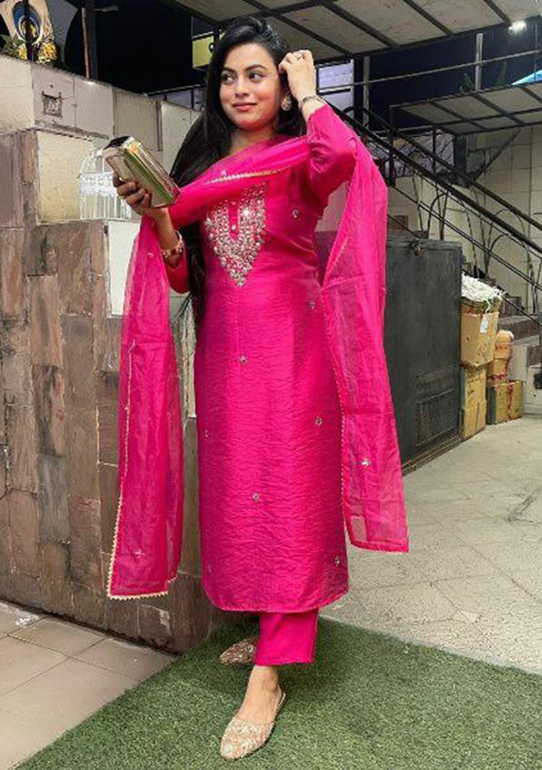 Rani Pink Embroidery Viscose Chanderi Kurti Set - Indya