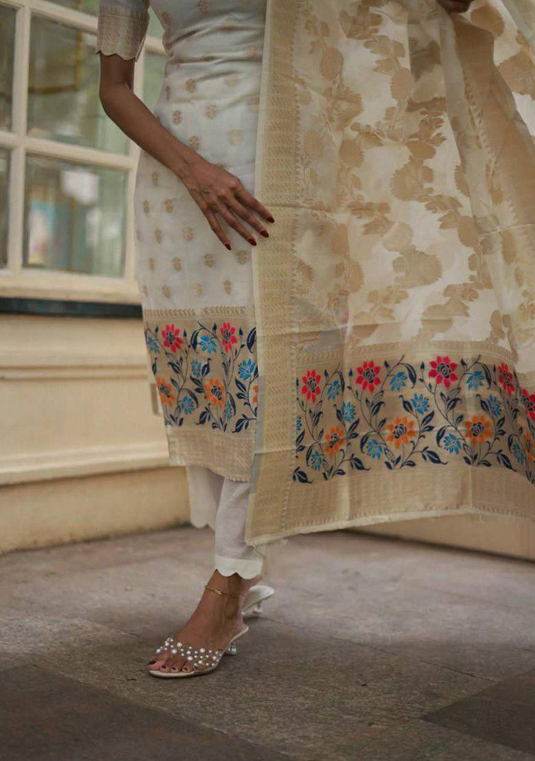 White Embroidery Viscose Jaquard Kurti Set - Indya