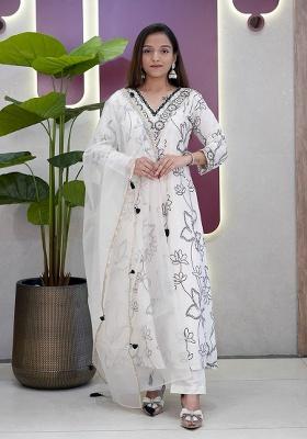 White Embroidery French Crepe Kurti Set