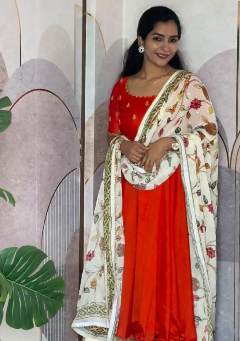 Red Embroidery Silk Kurti Set - Indya