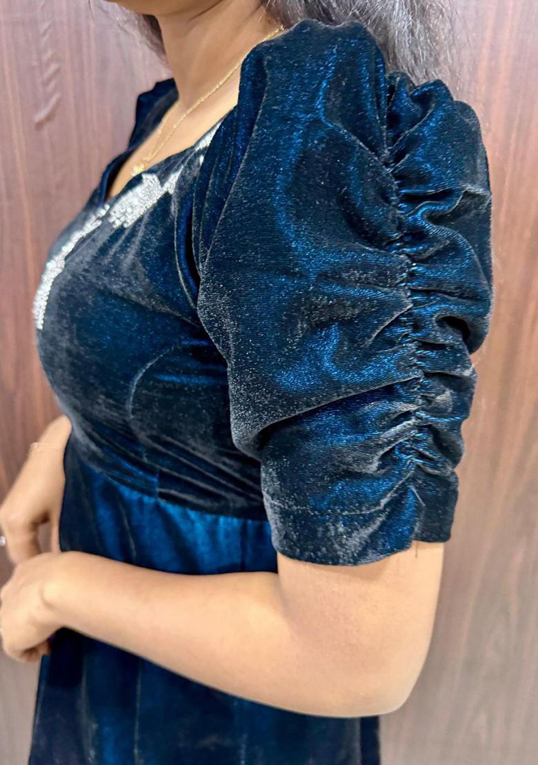 Blue Embroidery Velvet Kurti Set - Indya