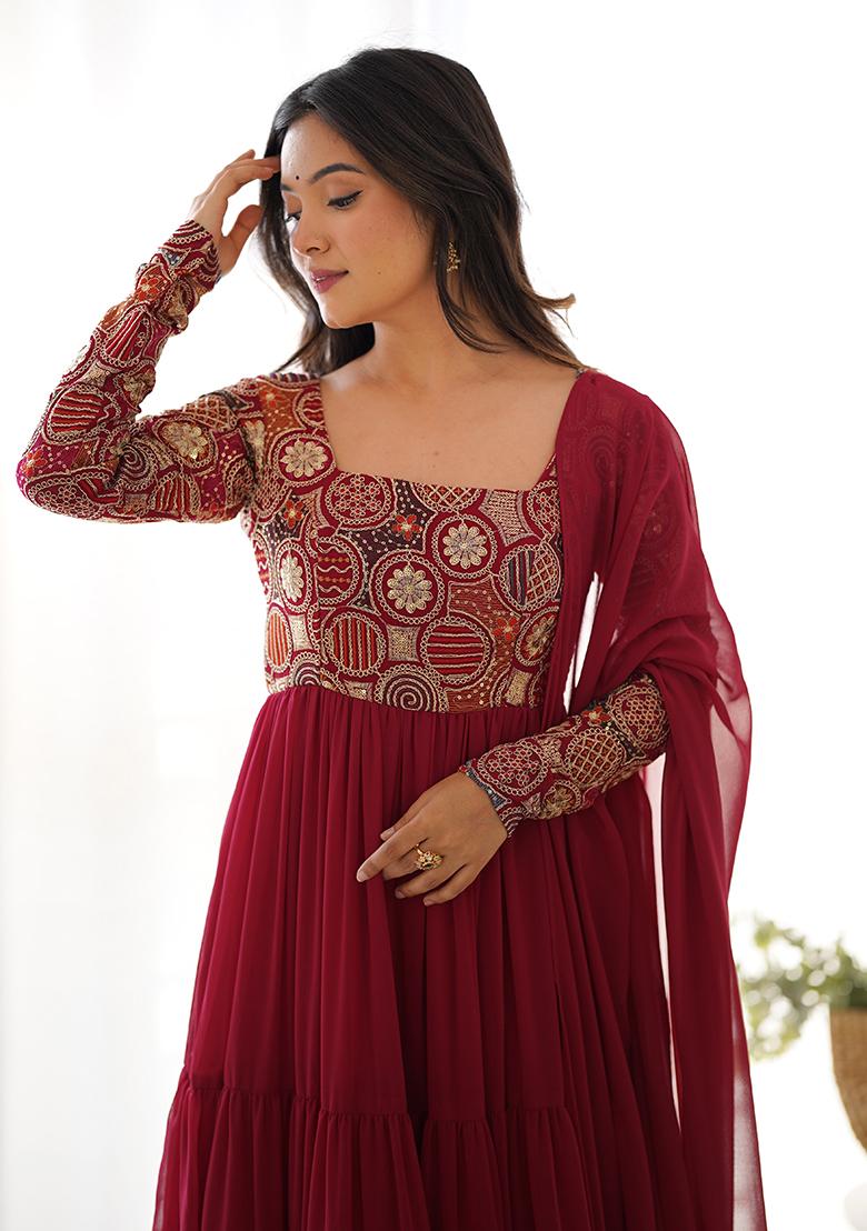 Red Embroidery Georgette Kurta Set - Indya
