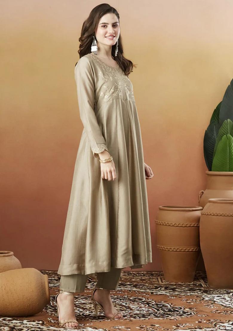 Cream Thread Work Silk Kurta Set - Indya