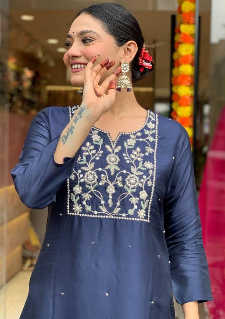 Navy Blue Thread Work Viscose Kurta Set - Indya