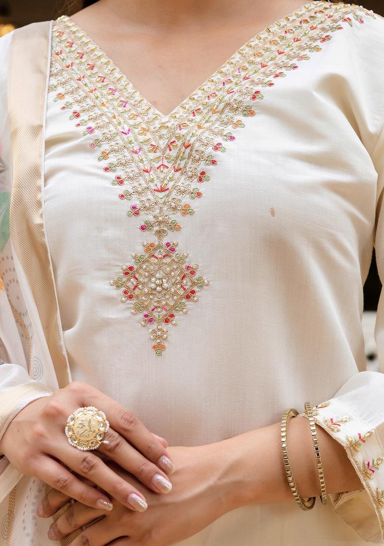 White Thread Work Viscose Kurta Set - Indya