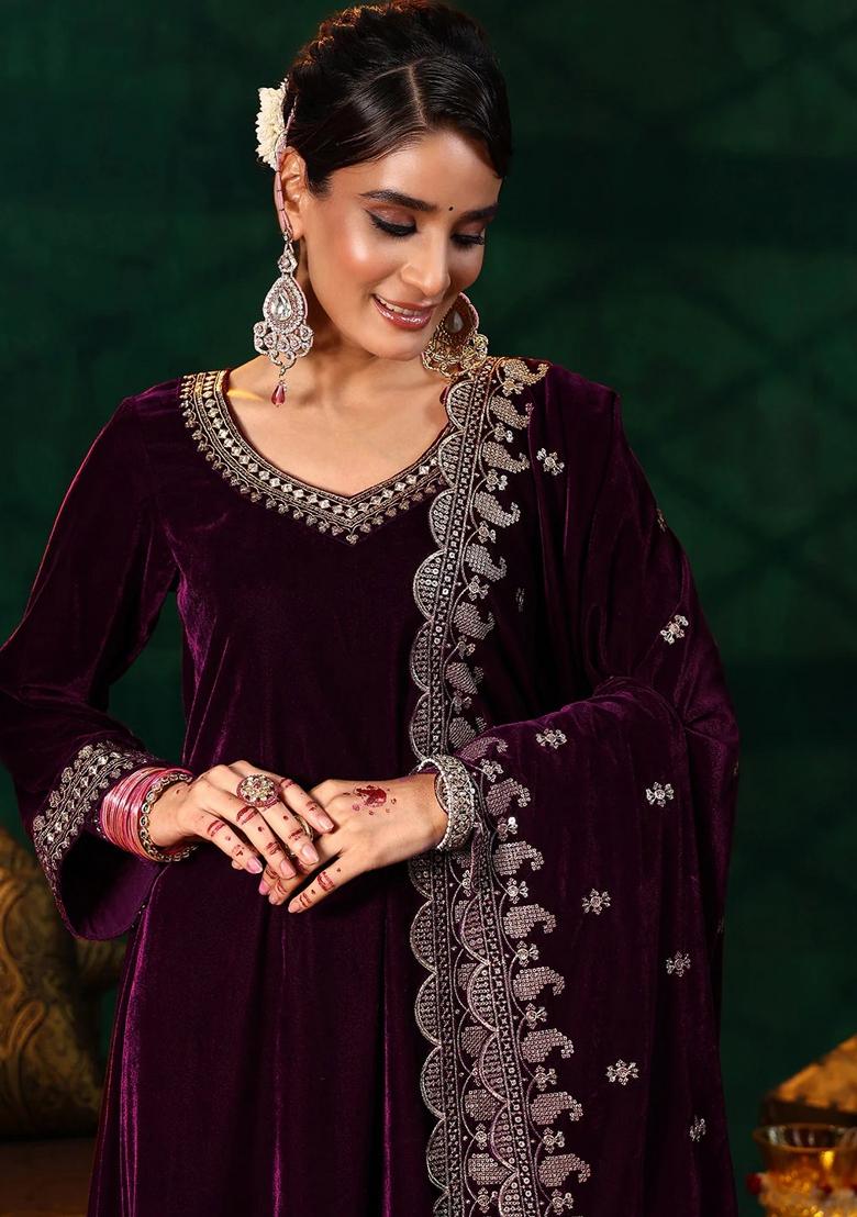 Maroon Thread Work Velvet Kurta Set - Indya