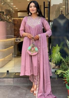 Baby Pink Thread Work Chinon Kurta Set