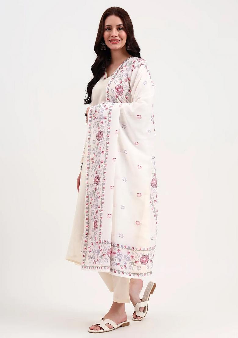 Cream Motif Silk Blend Kurta Dupatta Set - Indya