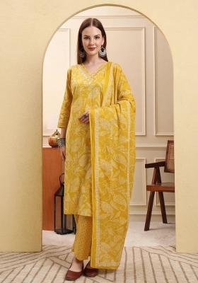 Yellow Printed Cotton Straight Kurta Set