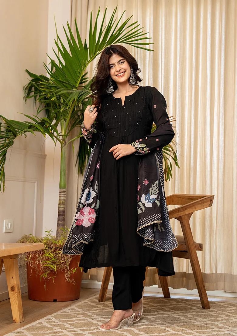 Black Embroidered Chanderi Silk Kurta Dupatta Set - Indya
