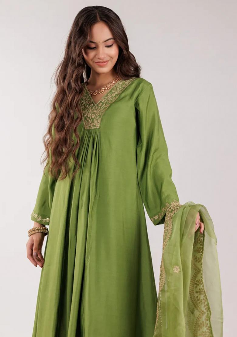 Green Embroidered Silk Blend Kurta Dupatta Set - Indya