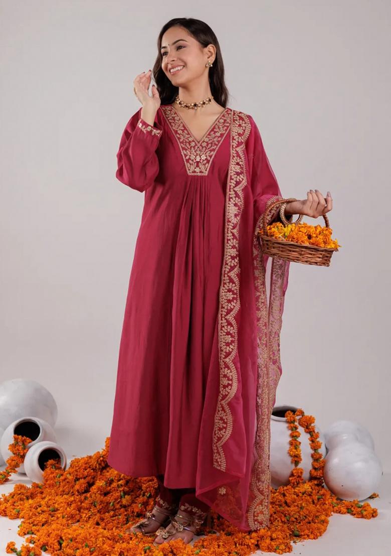 Burgundy Embroidered Silk Blend Kurta Dupatta Set - Indya