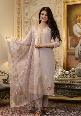 Lavender Embroidered Viscose Shimer Kurta Set