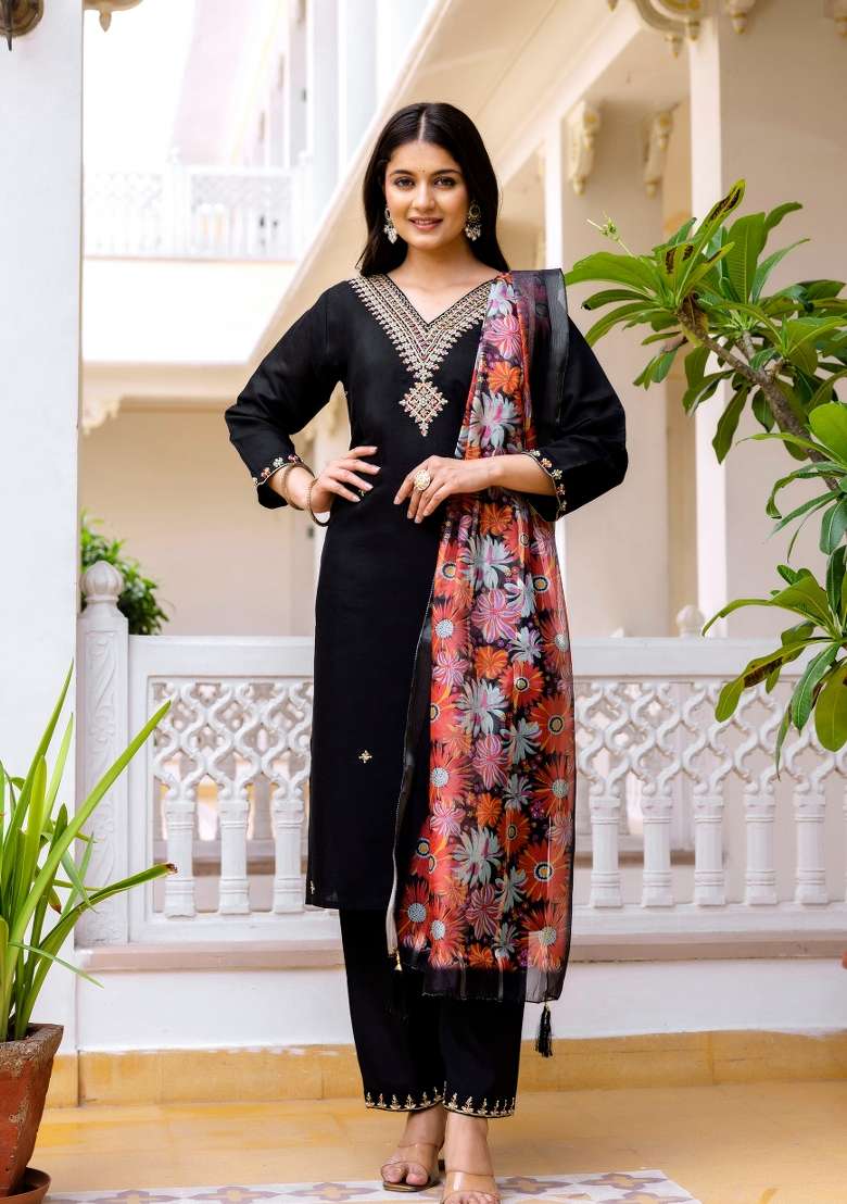 Black Embroidered Chanderi Straight Kurta Set - Indya