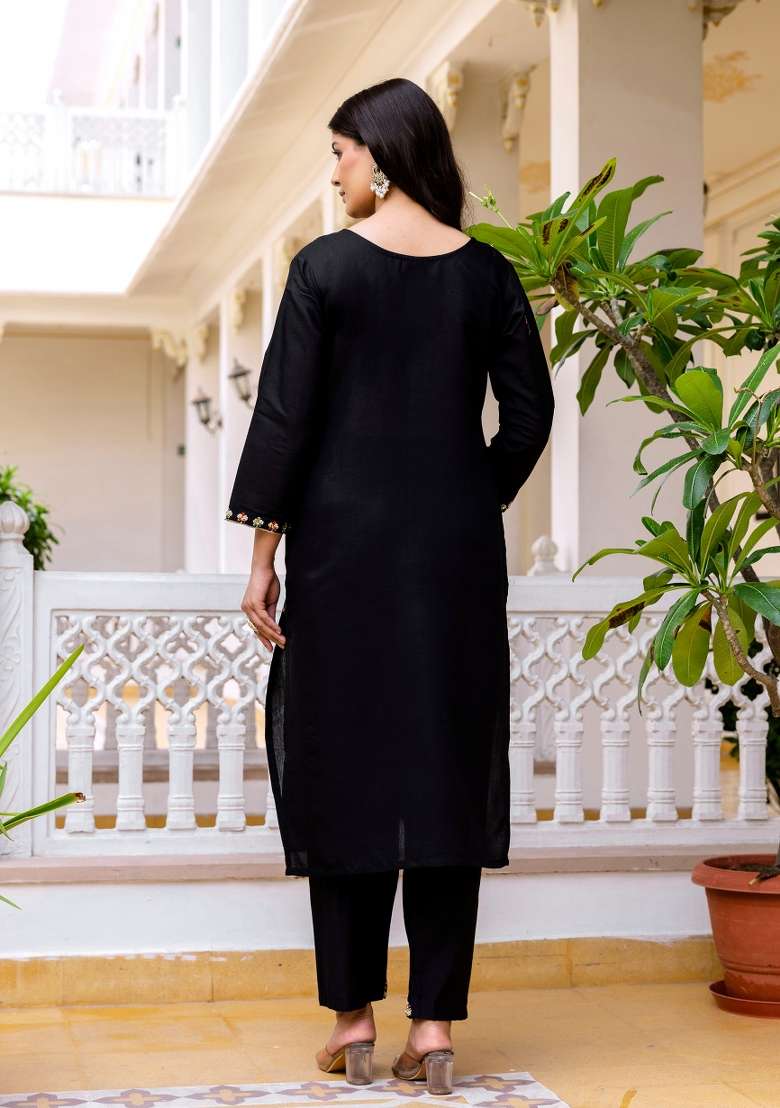 Black Embroidered Chanderi Straight Kurta Set - Indya