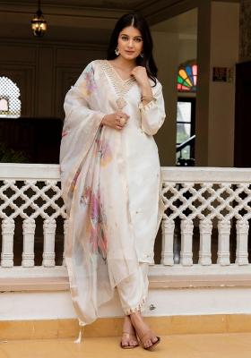 White Embroidered Viscose Chanderi Kurta Set