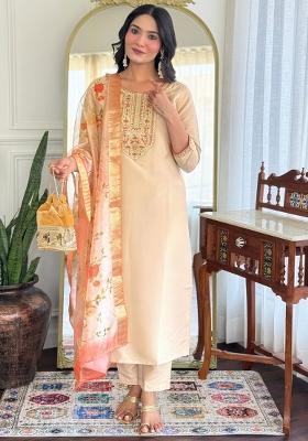 Chiku Embroidered Rayon Kurta Set