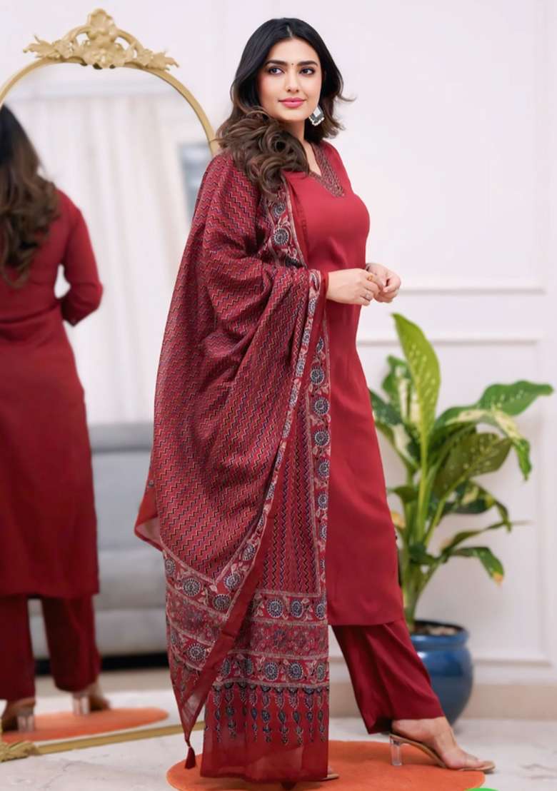 Maroon Solid Blended Straight Kurta Set - Indya