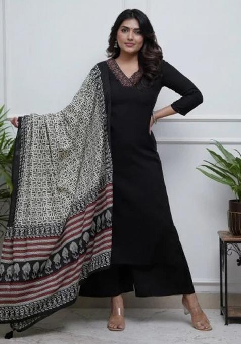 Black Embroidered Parmpara Kurta Set
