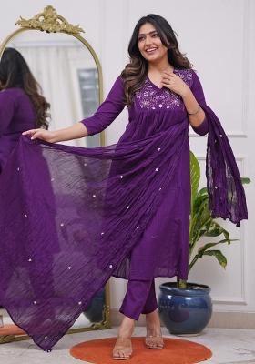 Lavender Embroidered Rayon Kurta Set