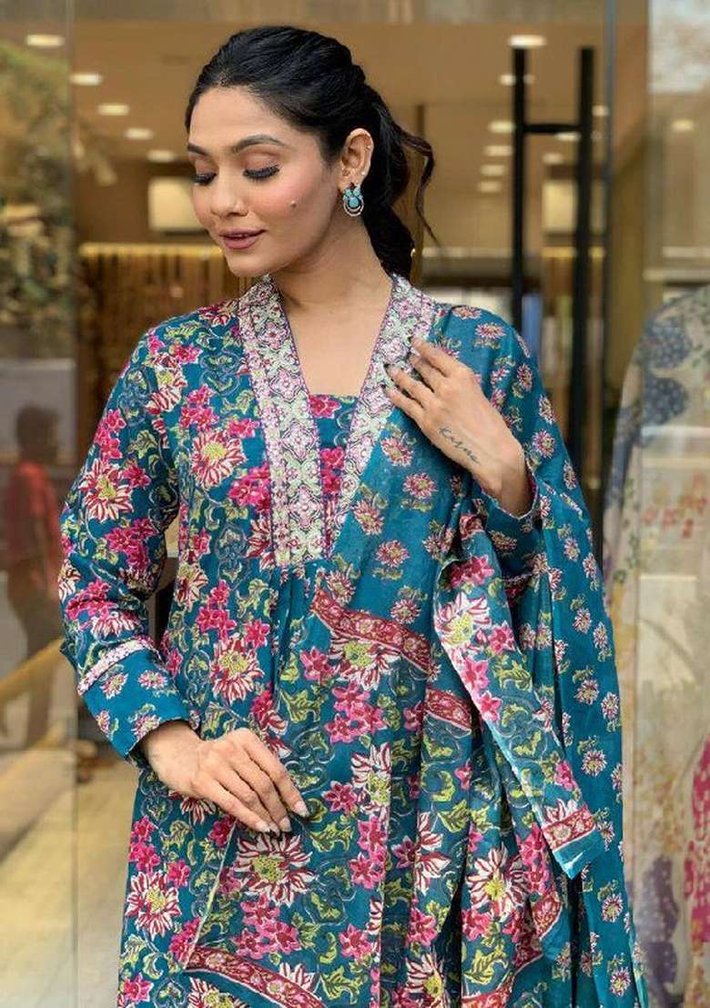 Rama Embroidered Cotton Anarkali Set - Indya