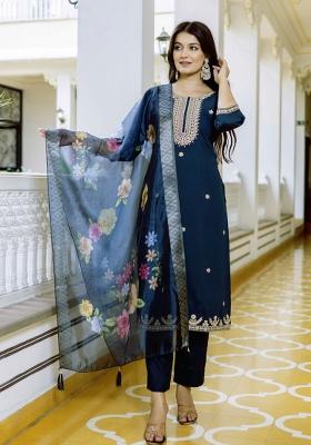 Blue Embroidered Viscose Chanderi Kurta Set
