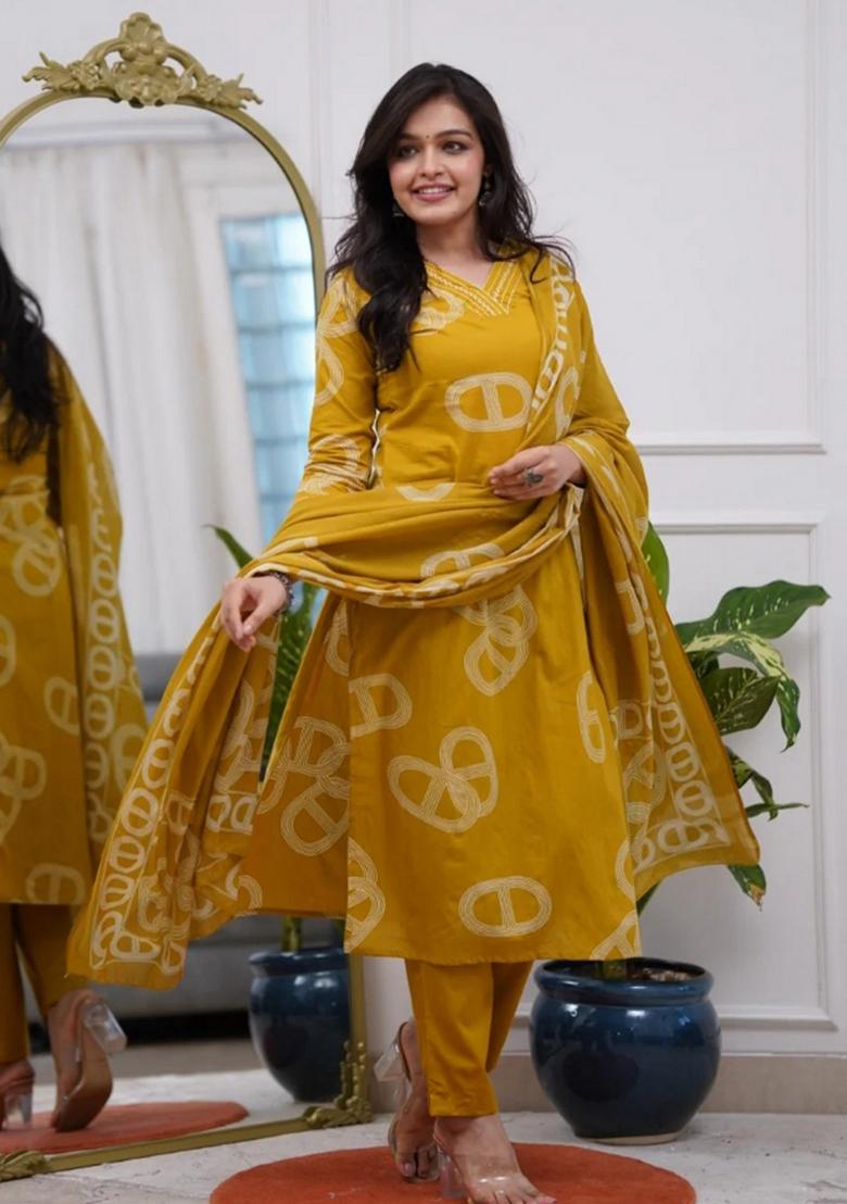 Mustard Resham Embroidery Chanderi Kurta Set - Indya