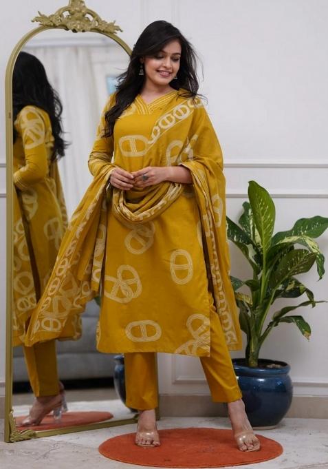 Mustard Resham Embroidery Chanderi Kurta Set