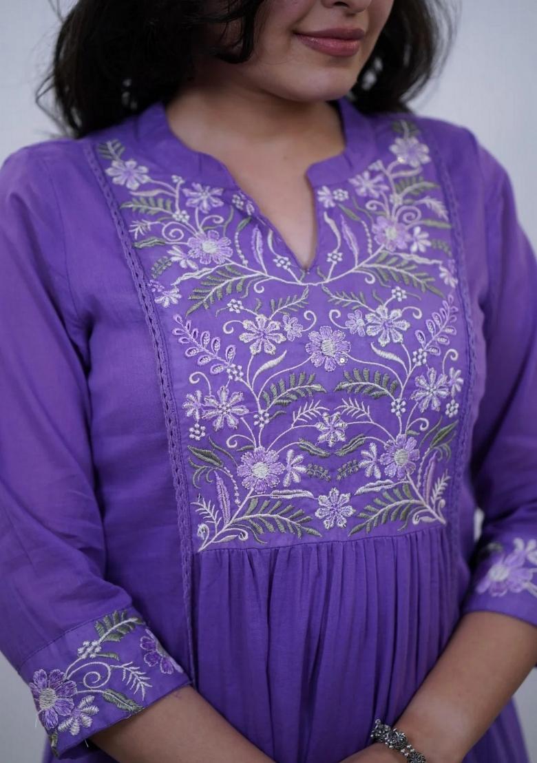 Lavender Resham Embroidery Blended Cotton Kurta Set - Indya